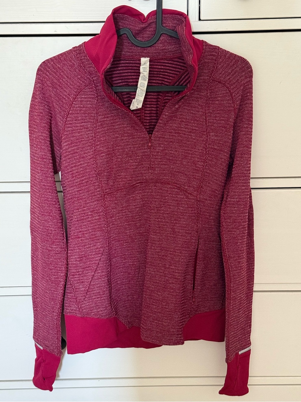 SALE!!! Lululemon Runderful half zip jacket size 4